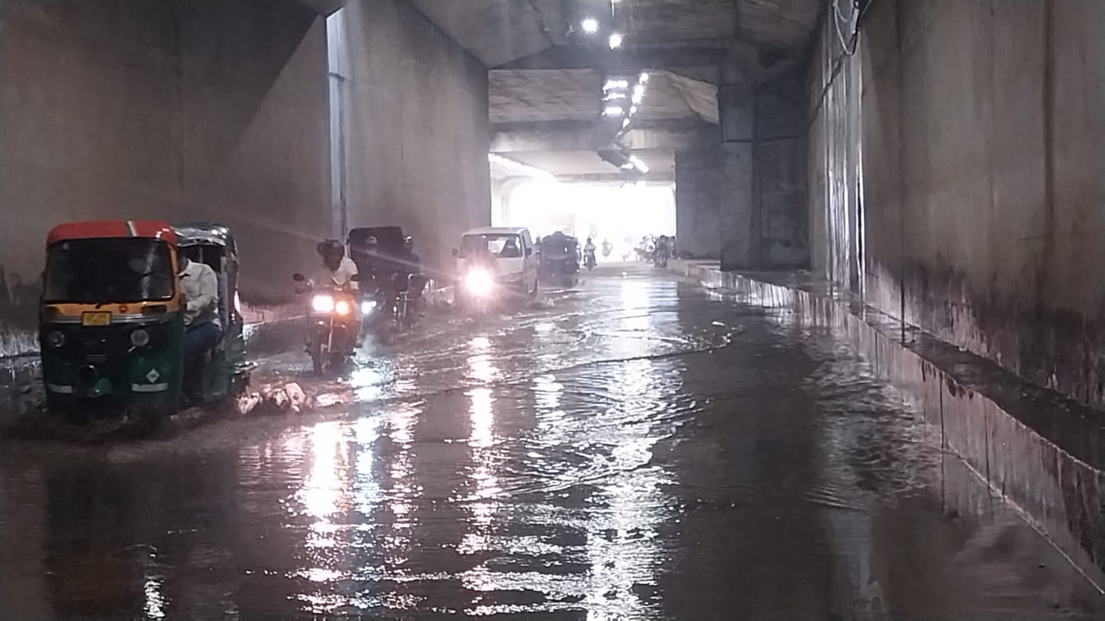 Delhi Weather Update Capital Grapples With Monsoon As Heavy Rains Disrupt Normal Life