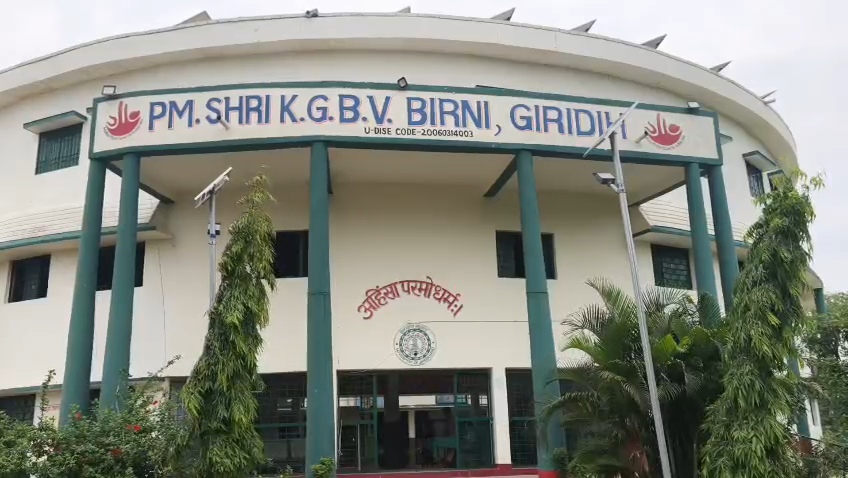After PM Modi's Praise, 2 Jharkhand Women At India’s First Commercial Semiconductor Plant Inspire A Generation