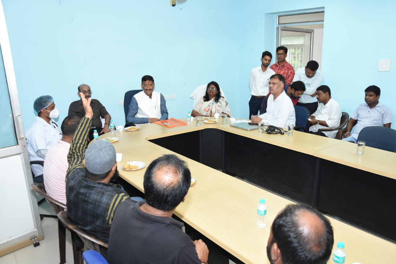 Minister Sanjay Seth visited Itki TB Sanatorium