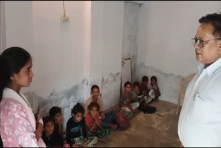 Ever heard of government employees outsourcing their jobs? Well a headmaster of a government school in Madhya Pradesh's Morena and all was going well till a surprise visit by the District Education Officer (DEO) put a stop to the outsourcing venture.