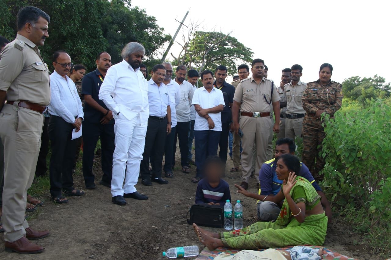 ಜಿಲ್ಲಾ ಉಸ್ತುವಾರಿ ಸಚಿವ ಖಂಡ್ರೆ ಭೇಟಿ, ಸಾಂತ್ವನ