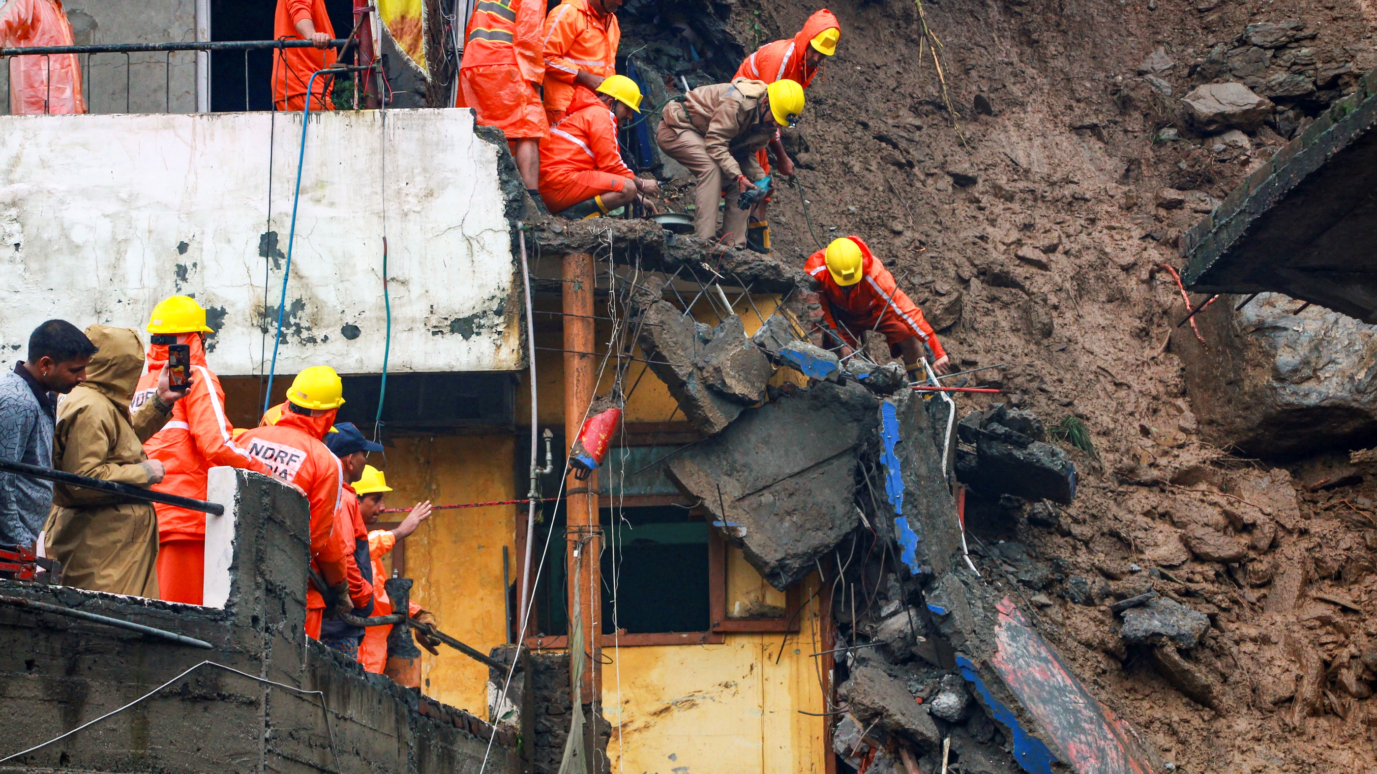 What should a flood hit India do?