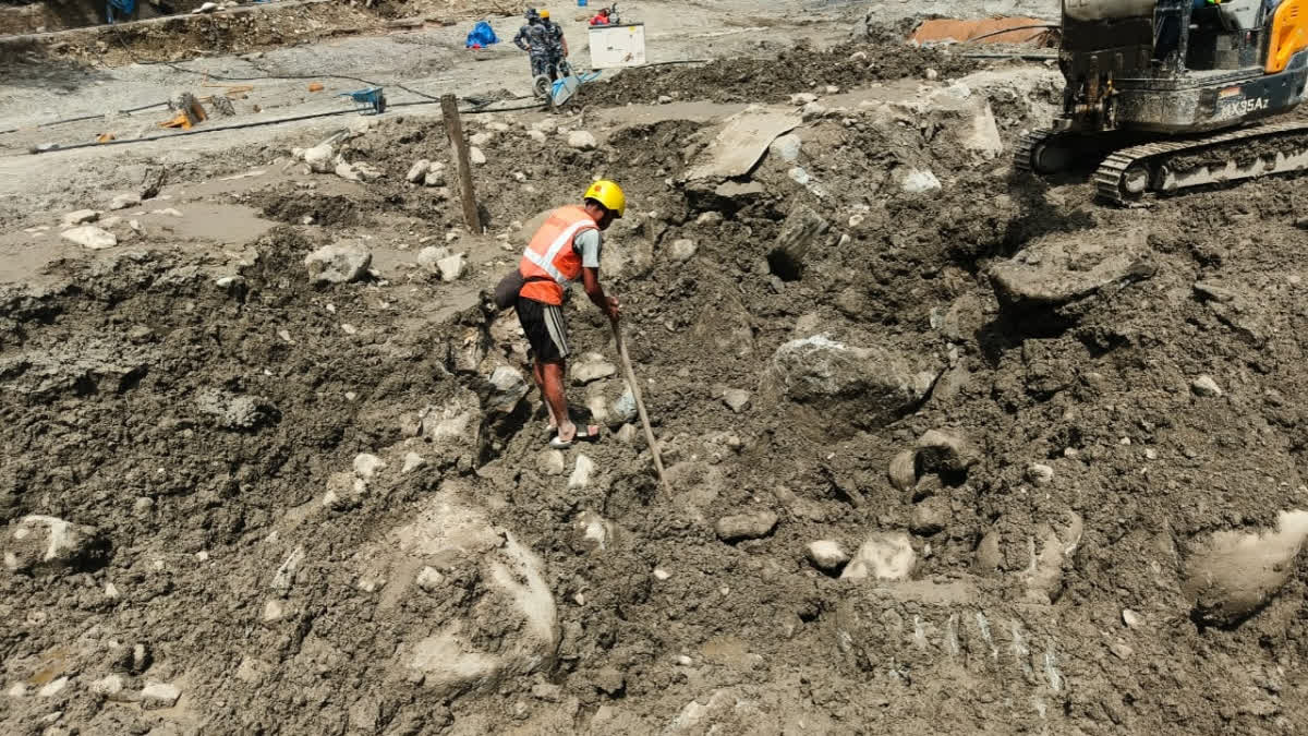 With 587 Foreign Nationals Missing In Floods, Nepal Govt Asks Their ...