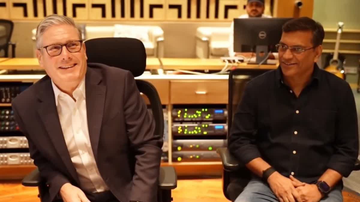 uk-prime-minister-keir-starmer-listens-ddlj-song-sitting-in-yash-raj-studios-video-goes-viral