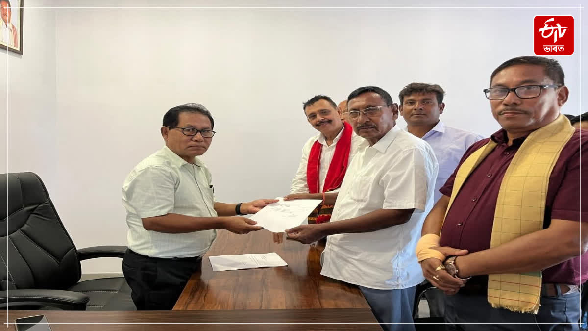 Senior BJP leader, Former MP Rajen Gohain left the BJP party