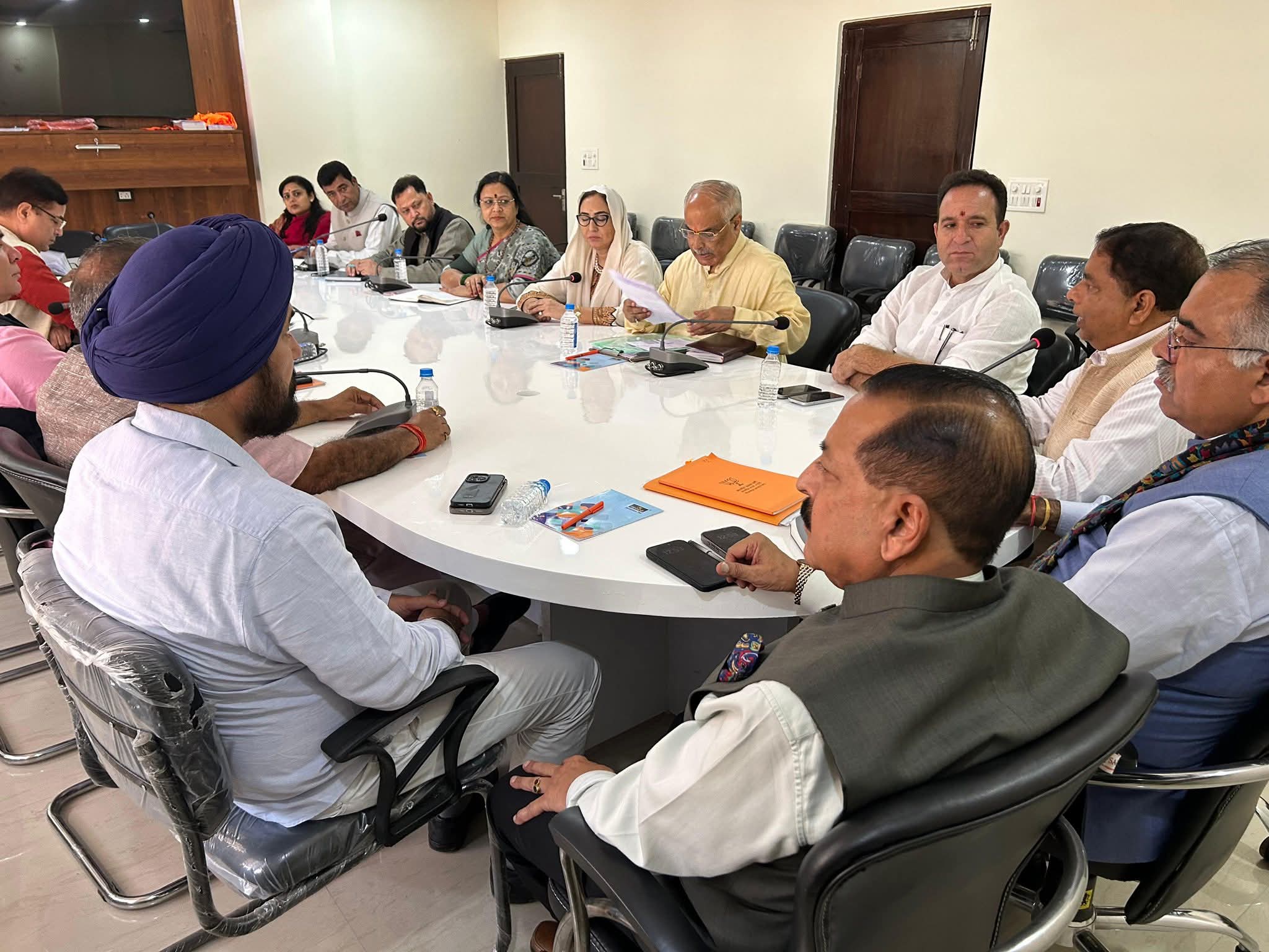 BJP party meeting in Jammu strategy prepared for Rajya Sabha and by elections Urdu News