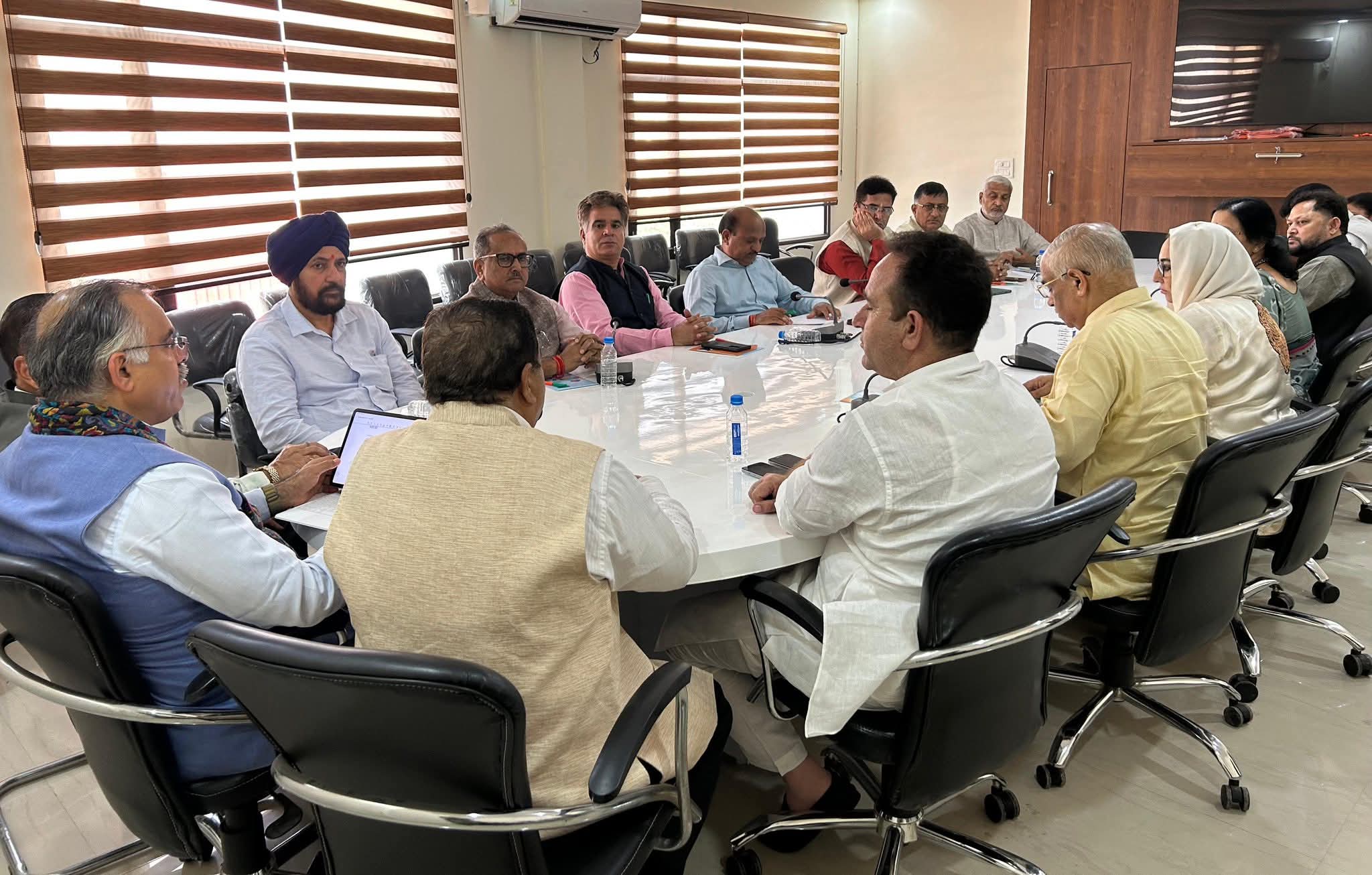 BJP party meeting in Jammu strategy prepared for Rajya Sabha and by elections Urdu News