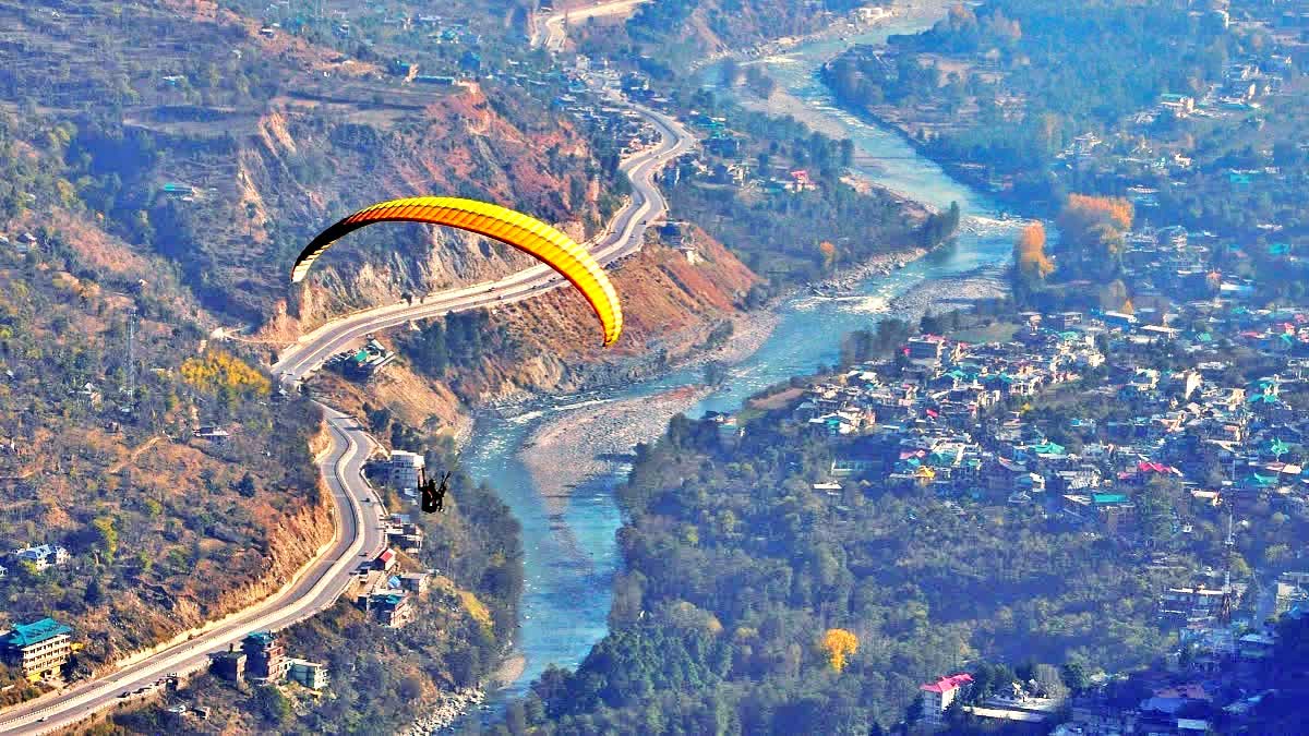 Himachal Paragliding Accident