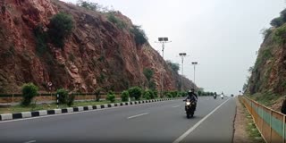 நெல்லை ரெட்டியார்பட்டி இரட்டை மலையில் திடீர் மண் சரிவு