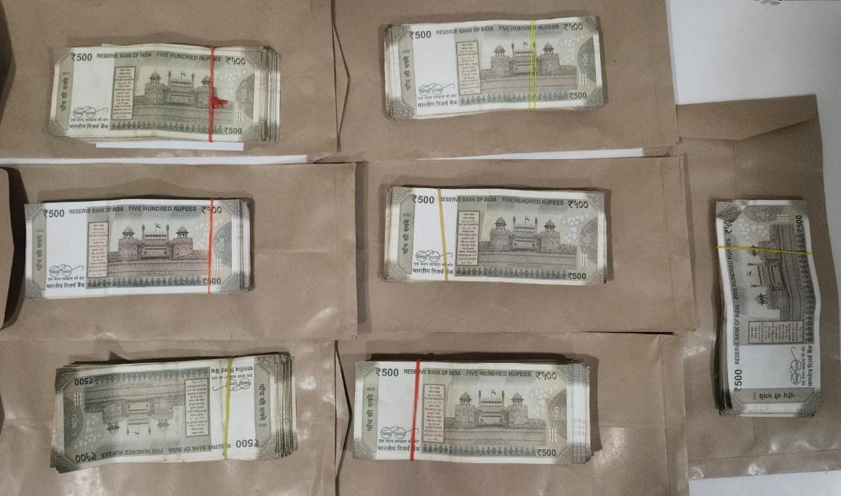 ડોલરની છેતરપિંડીનો LCBએ કર્યો પર્દાફાશ