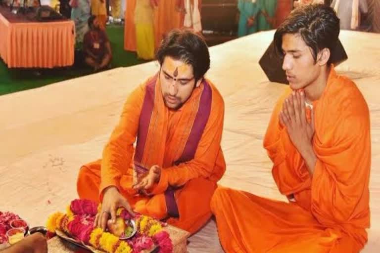 शालिग्राम गर्ग ने भाई धीरेंद्र शास्त्री से तोड़े रिश्ते, बोले- हमारे सारे संबंध खत्म