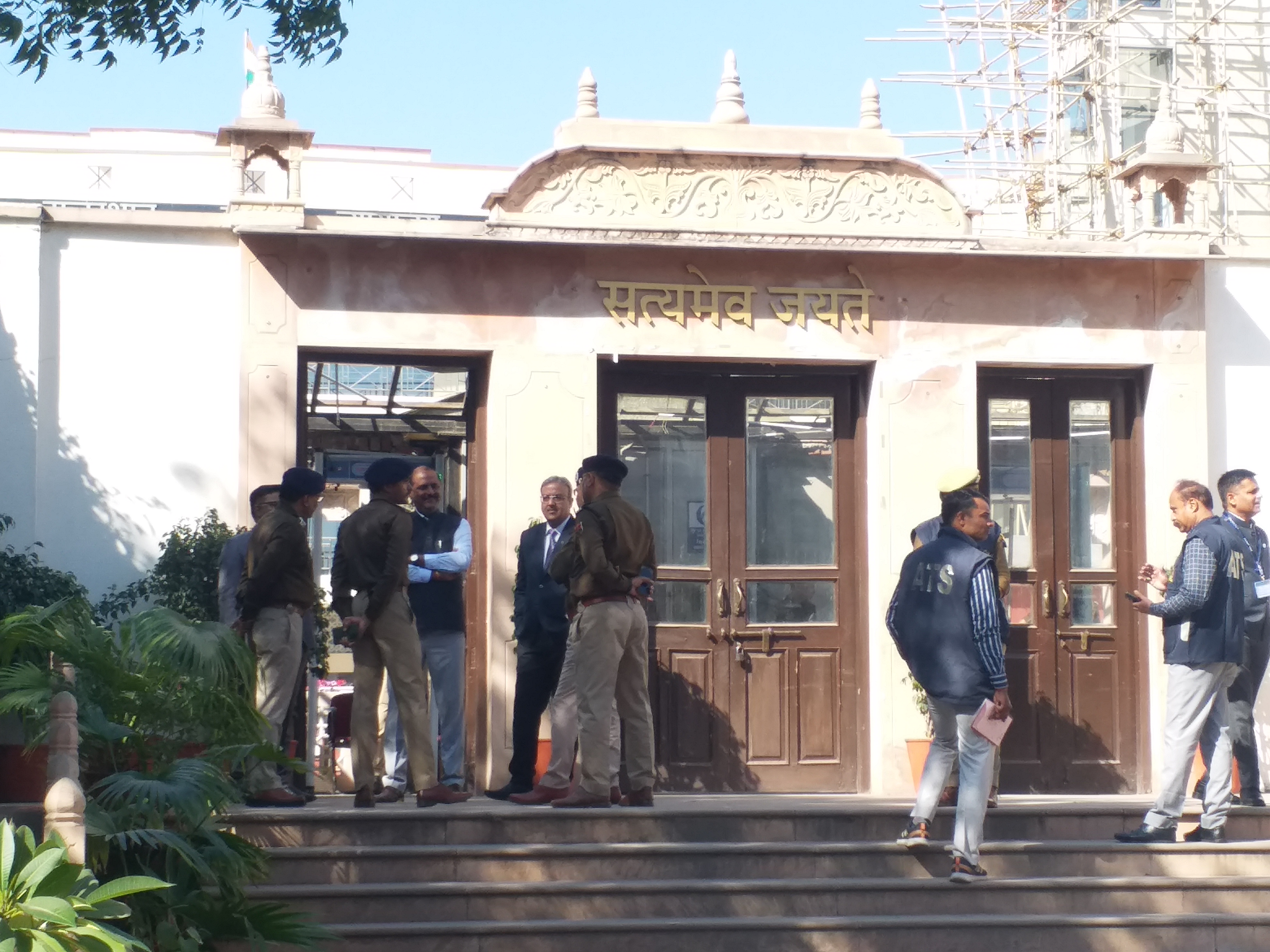 Police officers conducting an investigation in the High Court premises