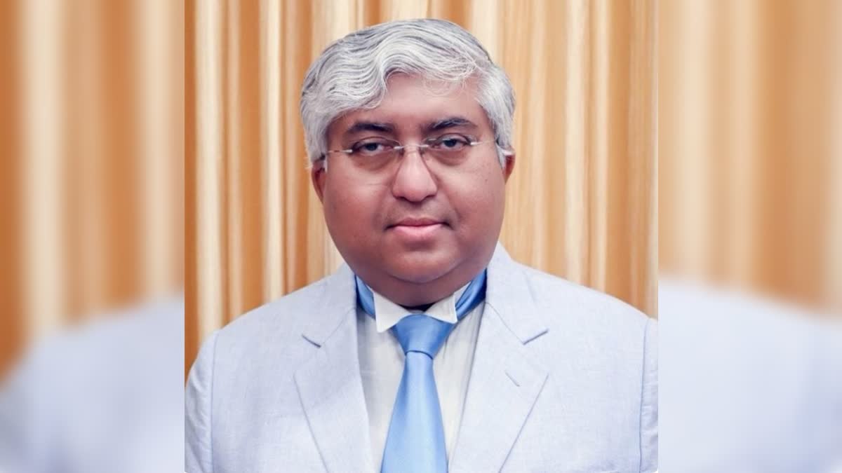 CHIEF JUSTICE  JUSTICE SOUMEN SEN SWORN IN  JUSTICE SOUMEN SEN  kerala high court