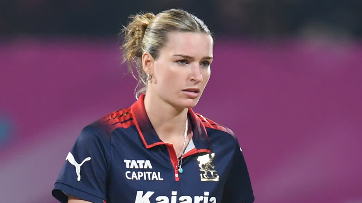 WHO IS LAUREN BELL  LAUREN BELL RECORDS  RCB VS MI WPL 2026  RCB WON AGAINST MUMBAI INDIANS