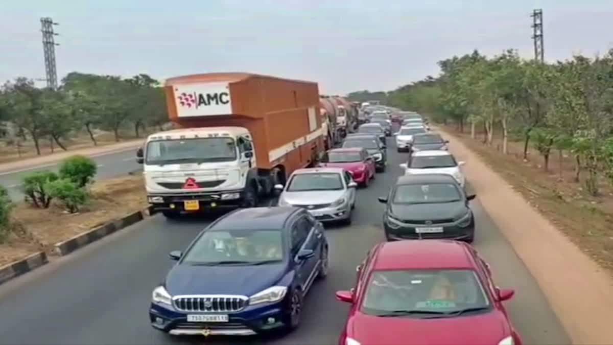 Hyderabad Vijayawada Highway Traffic Jam