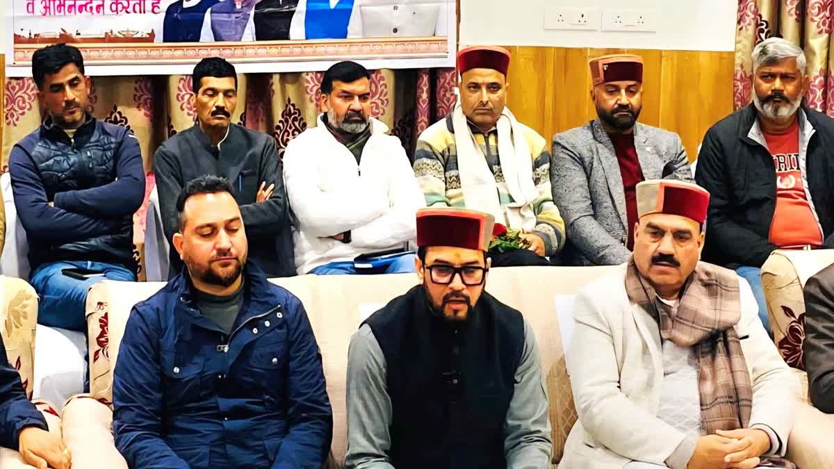 बीजेपी सांसद अनुराग सिंह ठाकुर