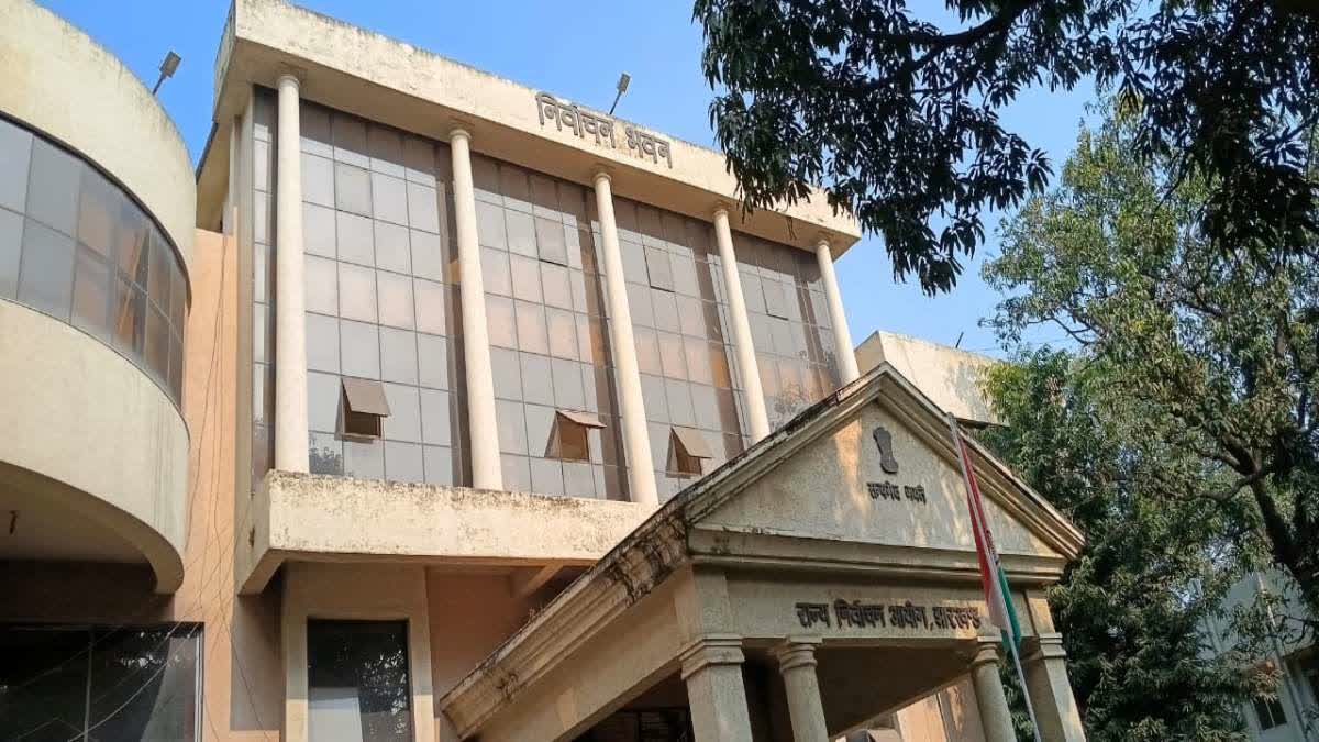 नगर निकाय चुनाव: एक ही बैलेट बॉक्स में पड़ेगा पार्षद-मेयर का वोट, मतदाताओं को दिए जाएंगे अलग-अलग रंग के बैलेट पेपर