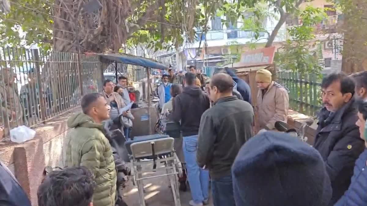 शालीमार बाग इलाके में आरडब्ल्यूए प्रेसिडेंट रचना यादव की हत्या