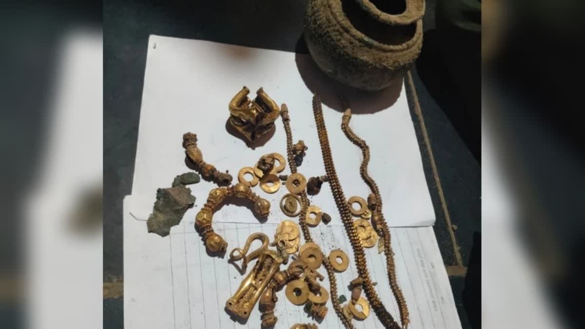 Treasure discovered while digging foundation for house construction in Lakkundi