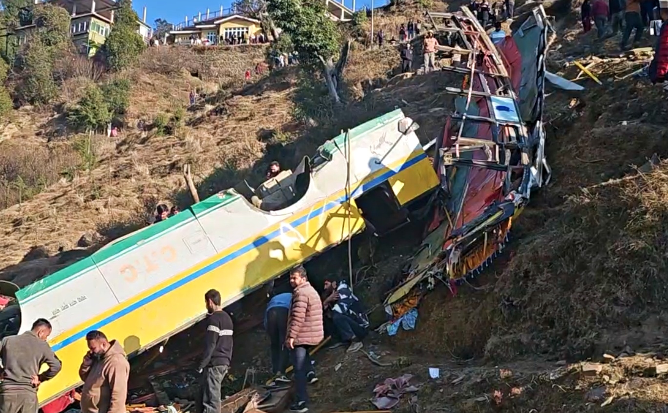 بس حادثے کے بعد کا منظر