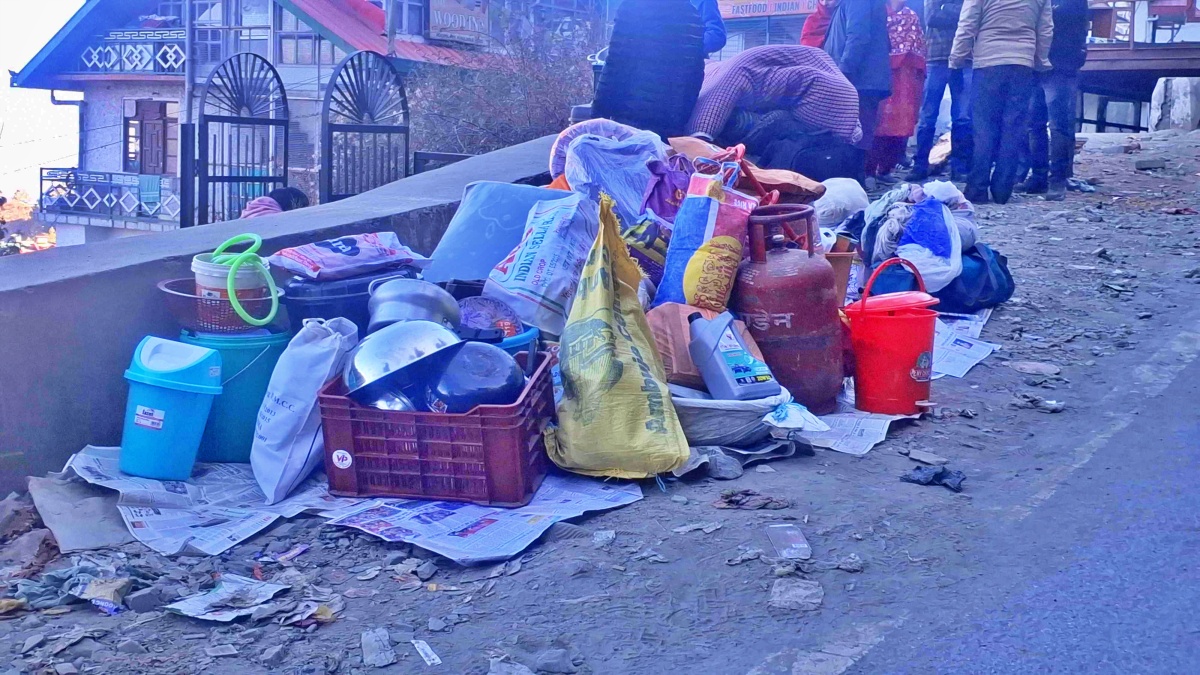 Tunnel Blasting Leaves Families Homeless in Shimla's Chalaunthi