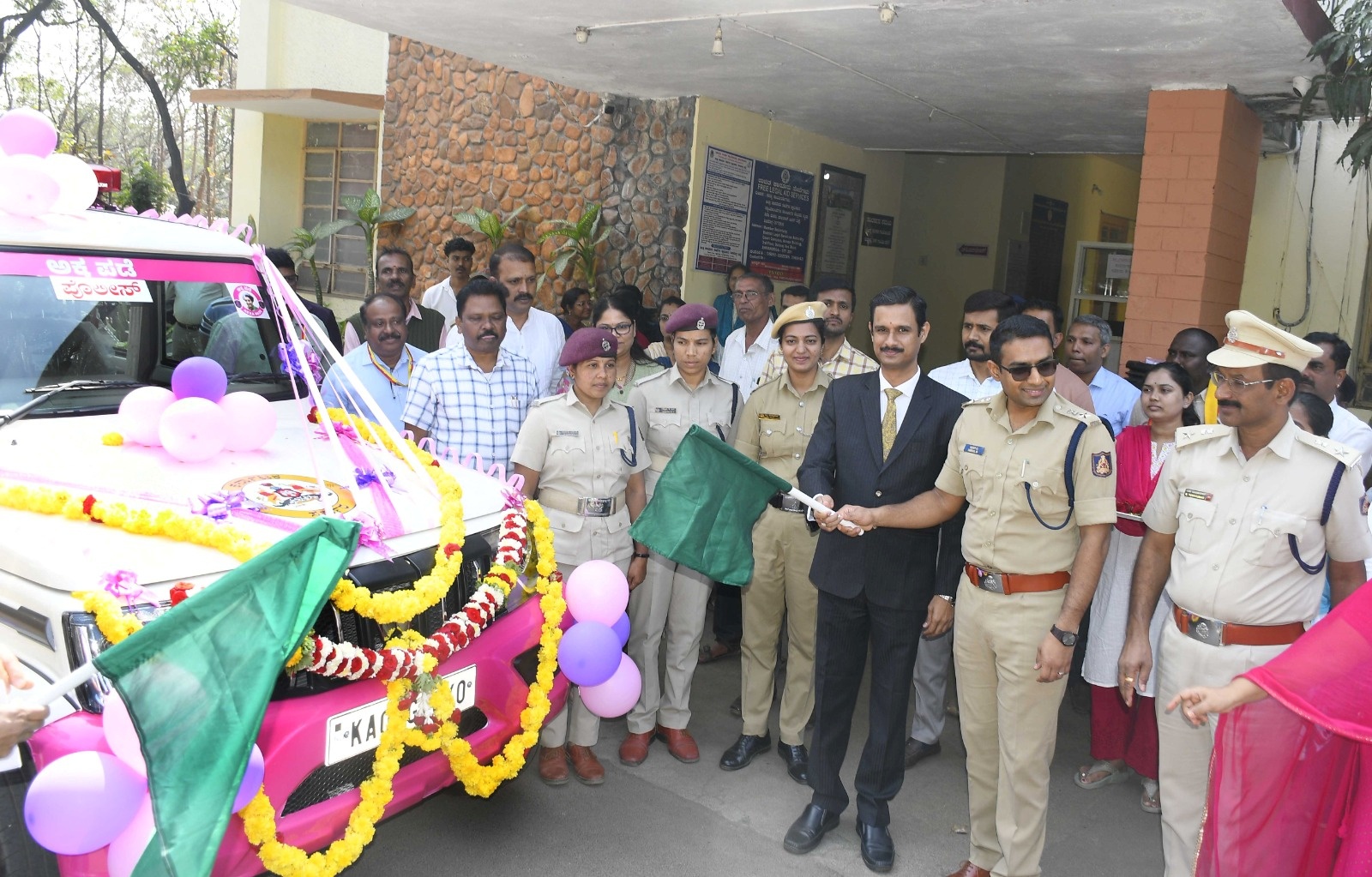 ಅಕ್ಕ ಪಡೆ  DAVANAGERE  ಮಹಿಳೆ ಮಕ್ಕಳ ರಕ್ಷಣೆ ಸಹಾಯವಾಣಿ  shivamogga