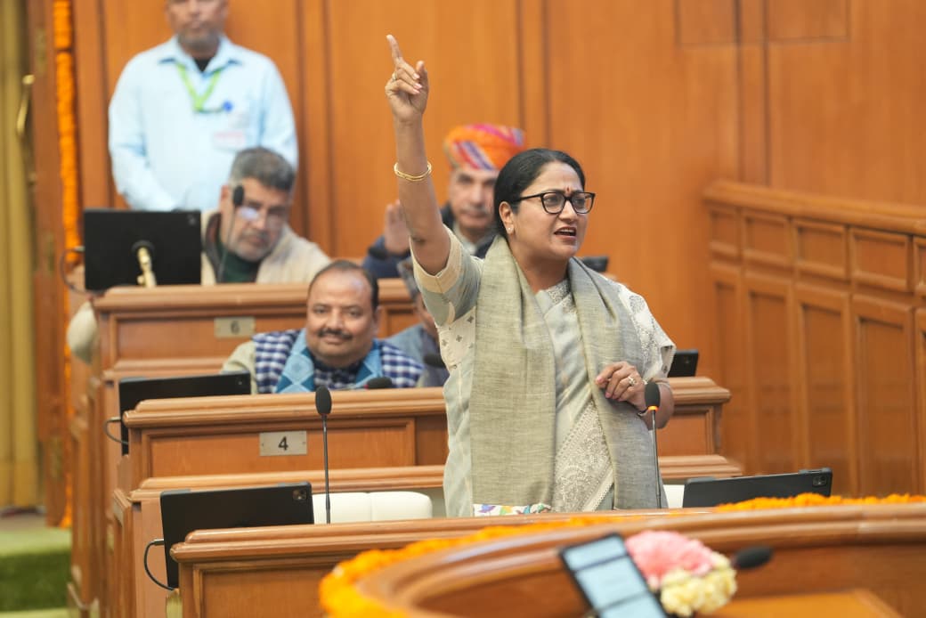 विधानसभा में सीएम रेखा गुप्ता