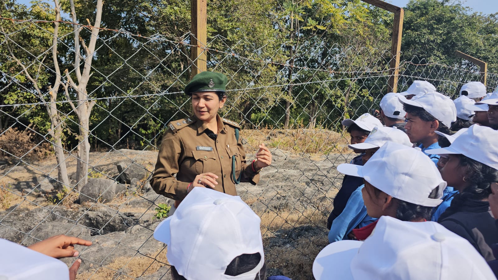 jungle camp anubhuti mandla