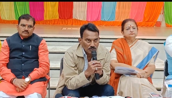 Minister Tulsi Silawat Burhanpur