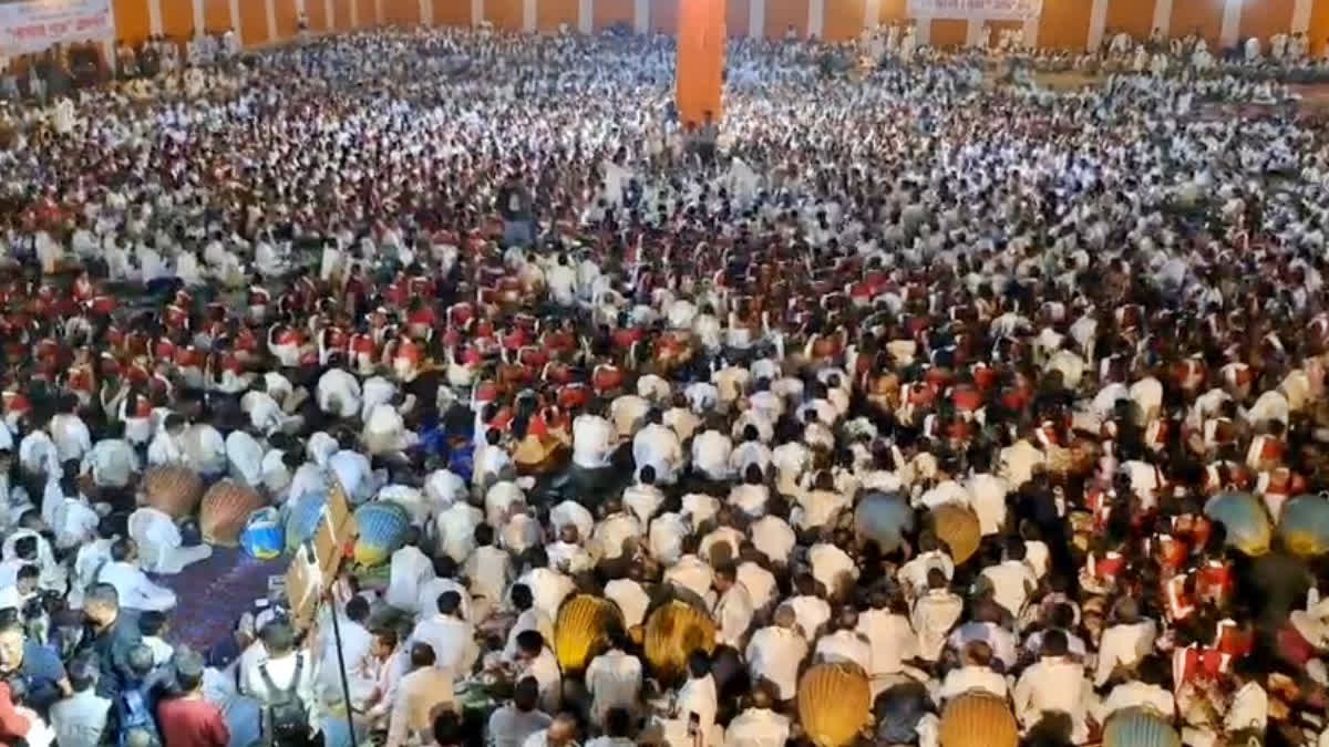 Five thousand artists performed Nagara naam in nalbari