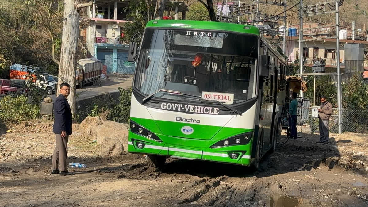 हिमाचल के इस डिपो में इलेक्ट्रिक बस ट्रायल हुआ सफल, इस रूट पर फर्राटे से दौड़ी बस बिलासपुर में हुआ सफल ट्रायल