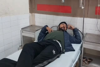 Fake police snatching vehicle