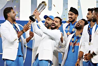 INDIAN CRICKETERS CELEBRATE