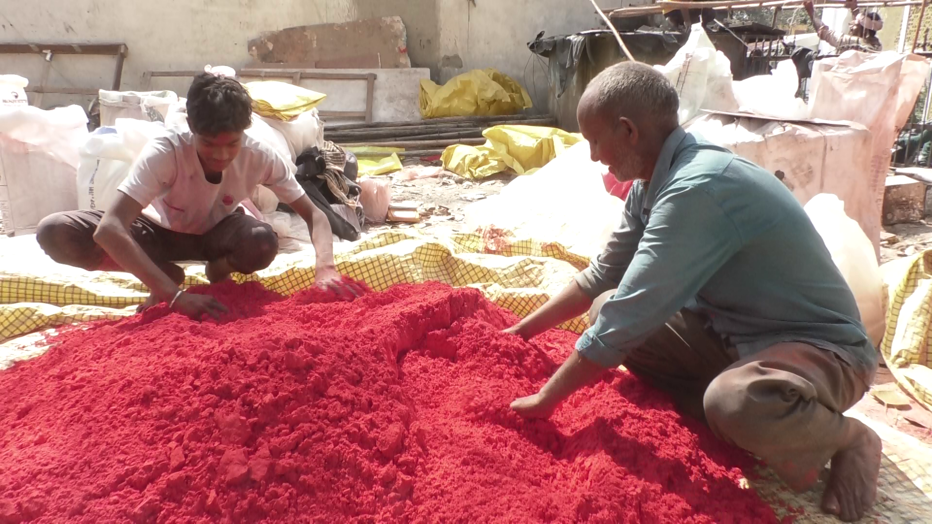 Handmade Holi Colour Making in Dehradun