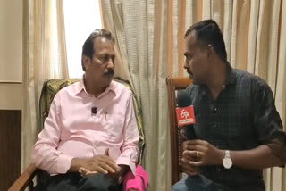 புதிய தமிழகம் கட்சியின் தலைவர் கே கிருஷ்ணசாமி