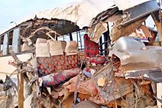 Jehanabad road accident