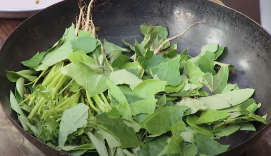 Miriyala Tamalapaku Rasam