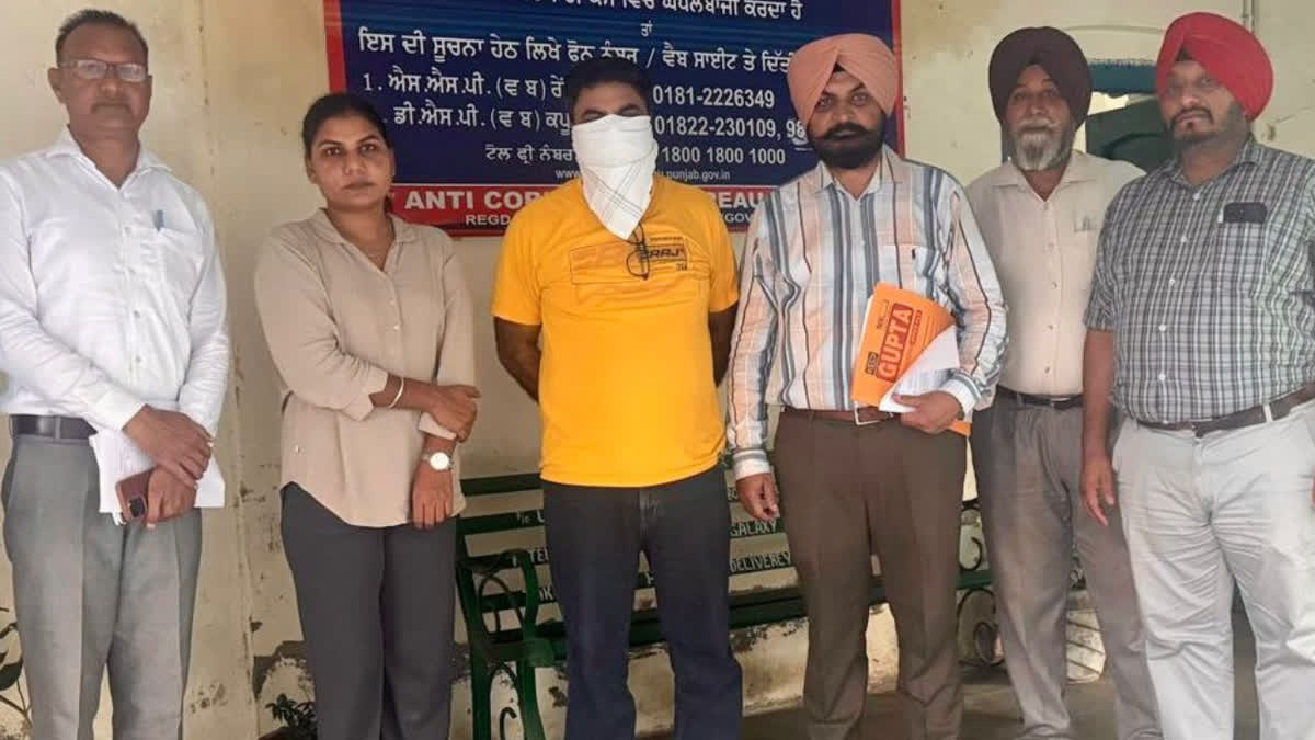 ਏ.ਐਸ. ਆਈ. ਰਿਸ਼ਵਤ ਲੈਂਦਾ ਕਾਬੂ