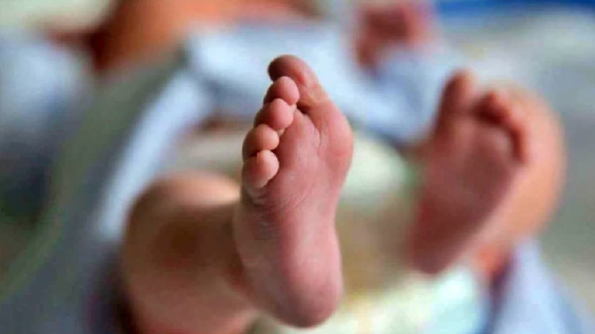 MYH Horror: Rat Bites Visible On Newborn Daughter's Fingers And Palm, Claims Father