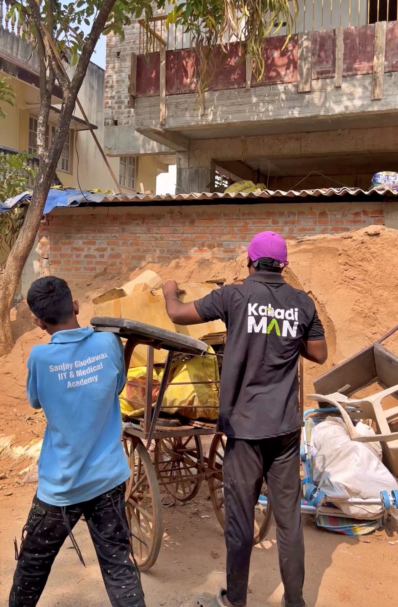 Online platform for selling scrap items