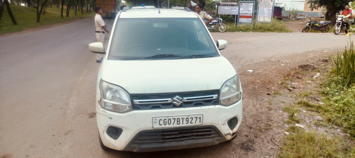 साढ़े 3 करोड़ की तीन क्विंटल चांदी के साथ दुर्ग का सराफा व्यापारी कबीरधाम में पकड़ाया 2 Kawardha police
