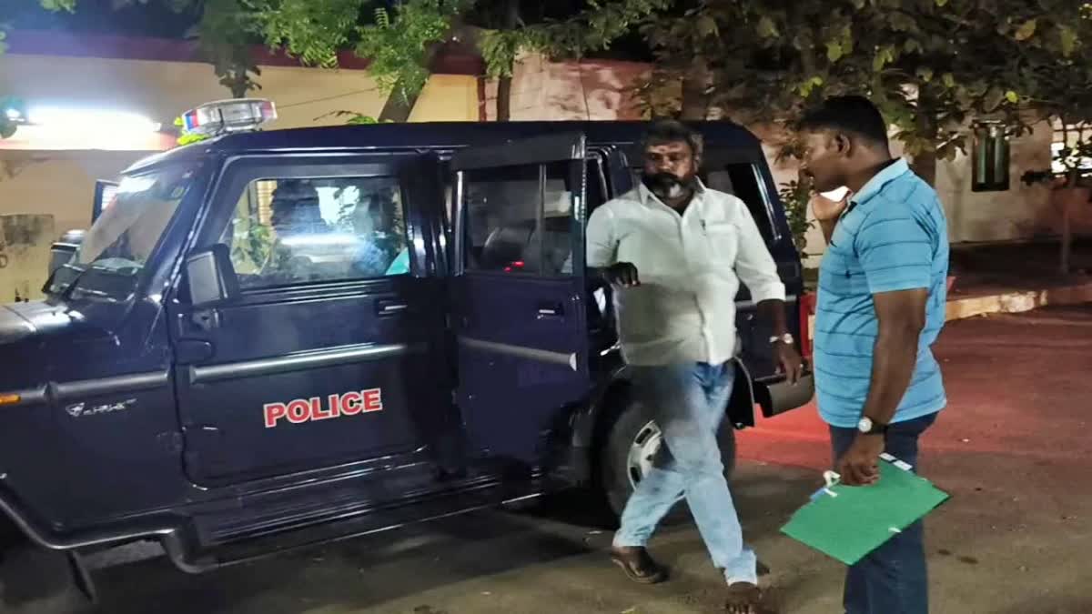 தவெக சேலம் மாவட்ட செயலாளர் கைது! ஆம்புலன்ஸ் ஓட்டுநரை தாக்கிய வழக்கில் போலீஸ் அதிரடி!