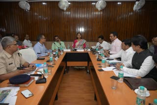 Agriculture Minister Shilpi Neha Tirkey meeting with market committees of state in Ranchi
