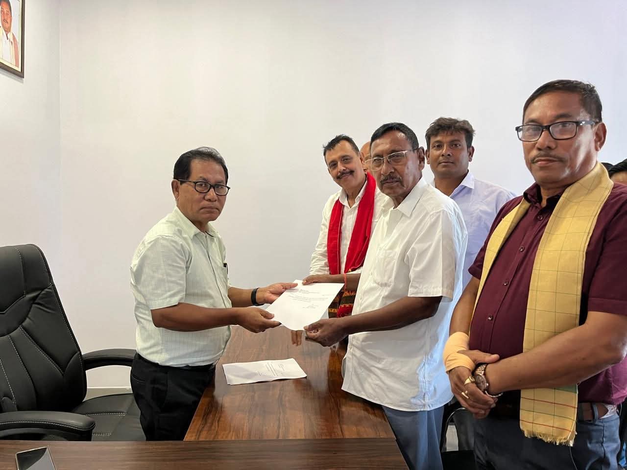 EX MP RAJEN GOHAIN RESIGNED BJP