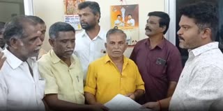 பேரூராட்சி அலுவலகத்தை முற்றுகையிட்டு போராட்டம்