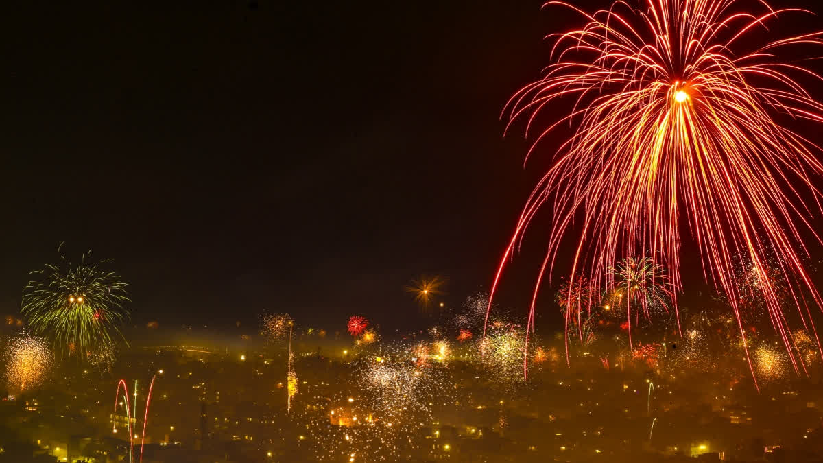 দীপাৱলীক সাংস্কৃতিক ঐতিহ্য হিচাপে স্বীকৃতি ইউনেস্ক'ৰ, দিল্লী হাটত বিশাল আয়োজন Diwali Likely To Be Included In UNESCOs Intangible Cultural Heritage List