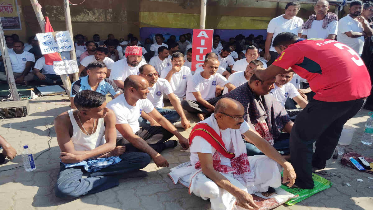 108 SERVICE EMPLOYEES PROTEST