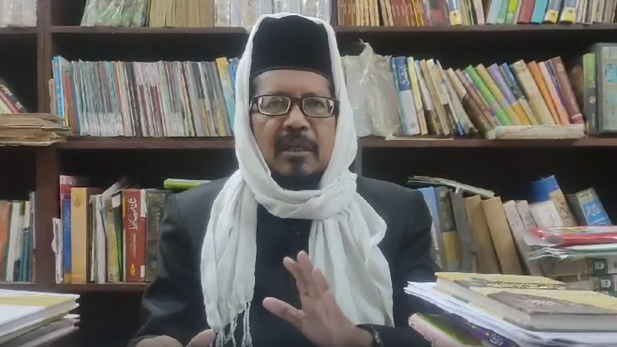 Maha Kumbh 2025: 'Welcome Devotees With Flowers,' Maulana Razvi Appeals To Muslims In The City