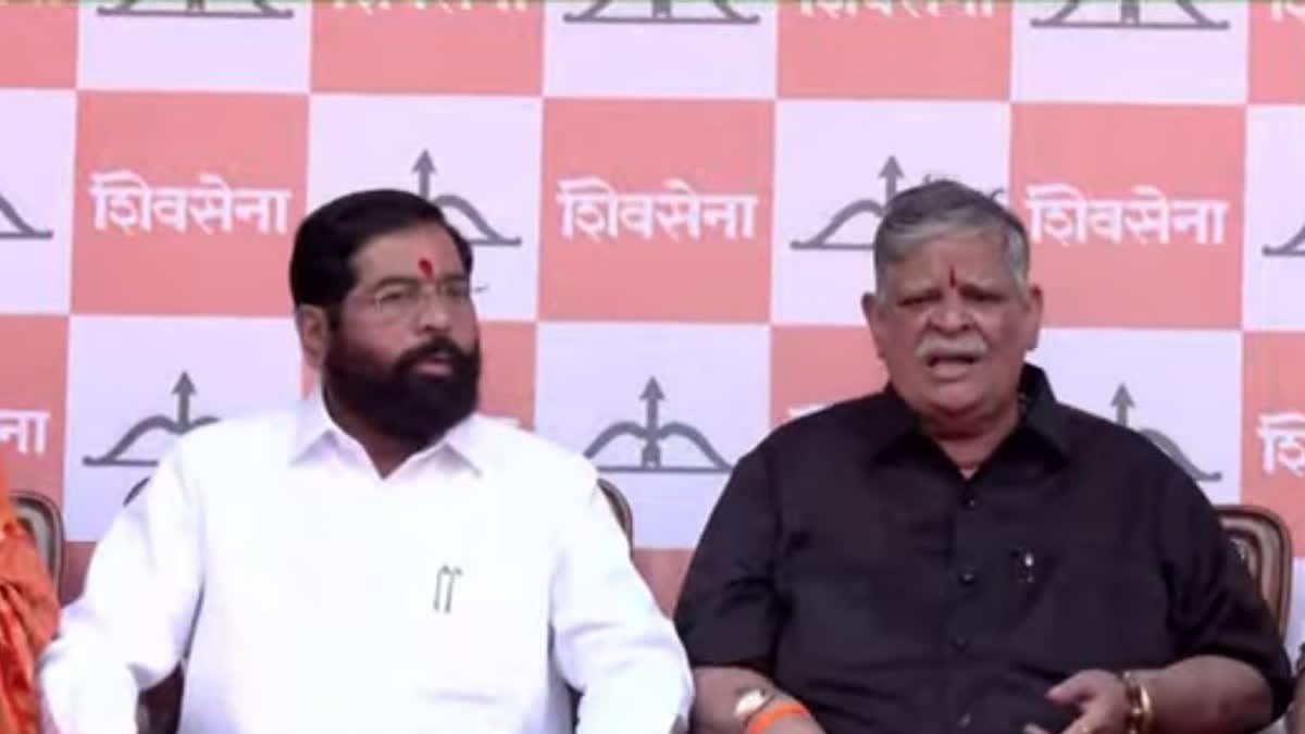 Dagdu Sapkal joins Eknath Shinde's Shiv Sena