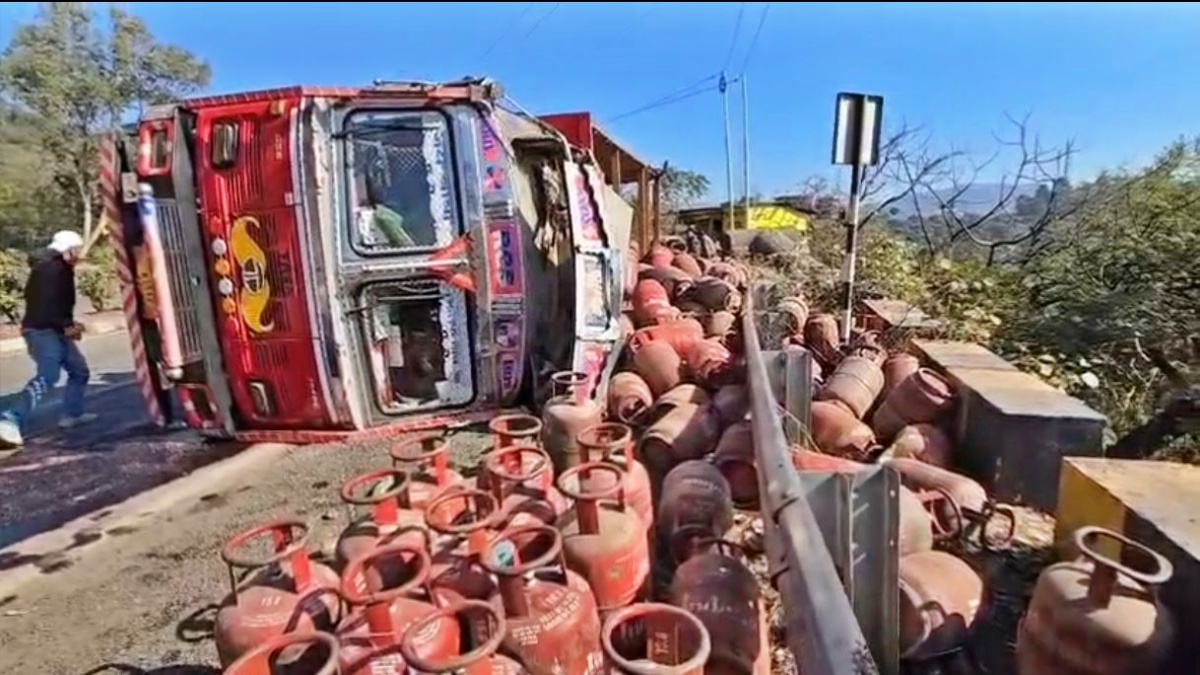 Solan Truck Accident